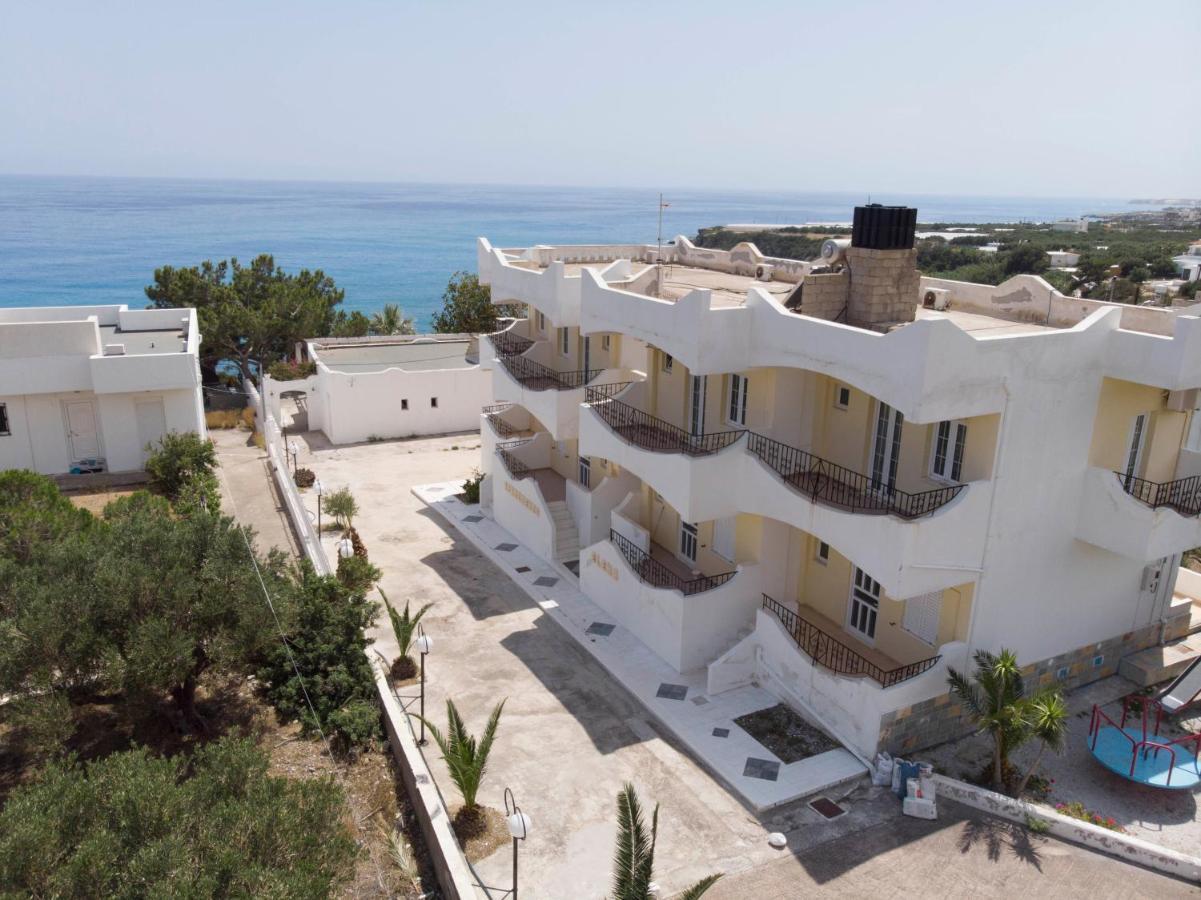 Elena's Beach Garden by Estia Ferma Exterior foto